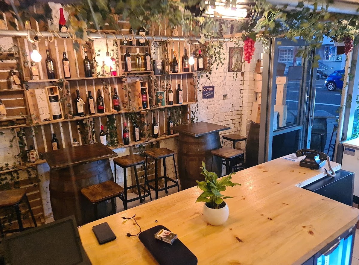 Amor Gastronomia - italian restaurant in Victoria Mansions, 139 Holloway Rd, London