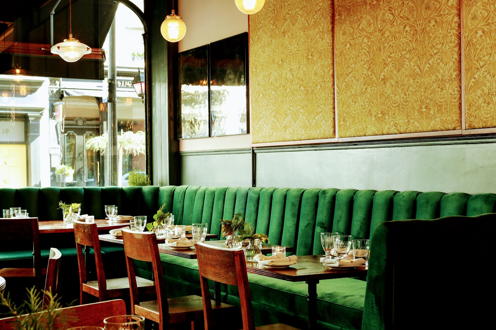 Cora Pearl - british