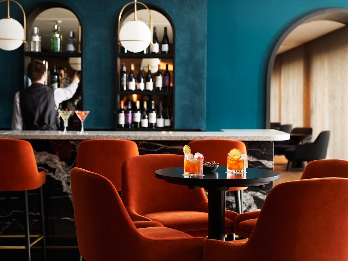 Elondi Restaurant, Bar and Terrace - modern-european