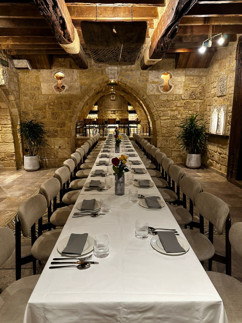 Meet Bros (by Me’nate x Jibby&co.) - modern-european restaurant in 29-31 Craven Rd, London