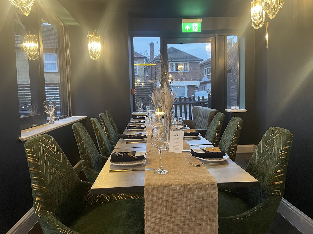 Neyzen Restaurant and Pods - british