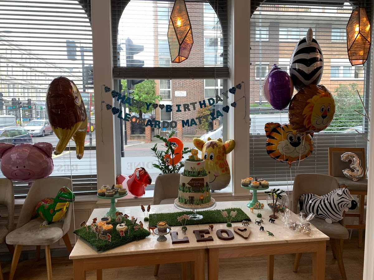 The Chelsea Corner - italian restaurant in 451 Fulham Rd., London