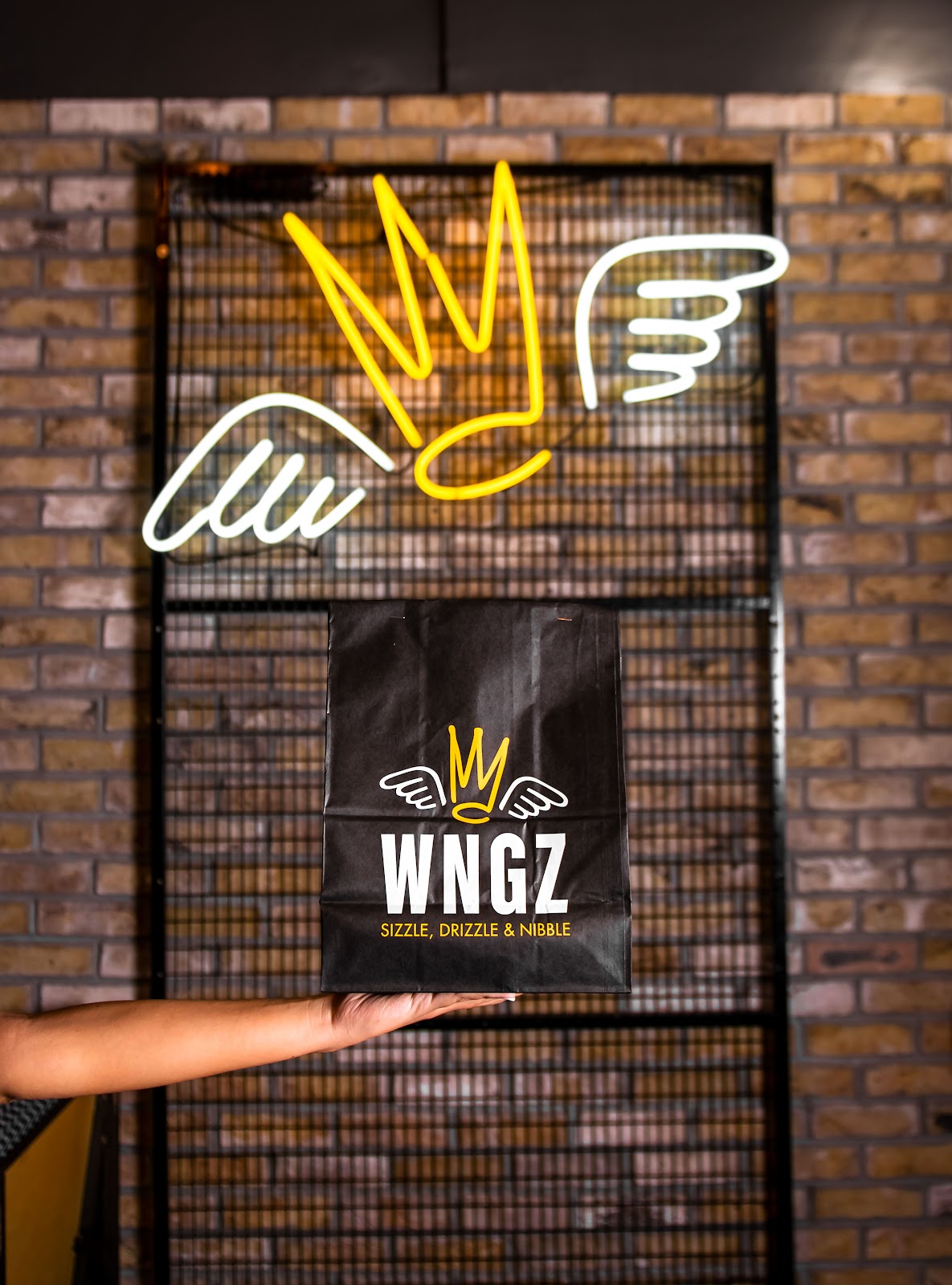 WNGZ Mile End (Chicken Wings, Burgers, Cheesy chips) - american restaurant in Tower Hamlets